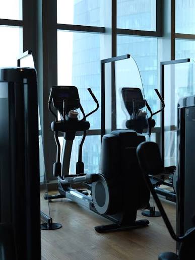 Exercise equipment in the gym at Park Hyatt Guangzhou